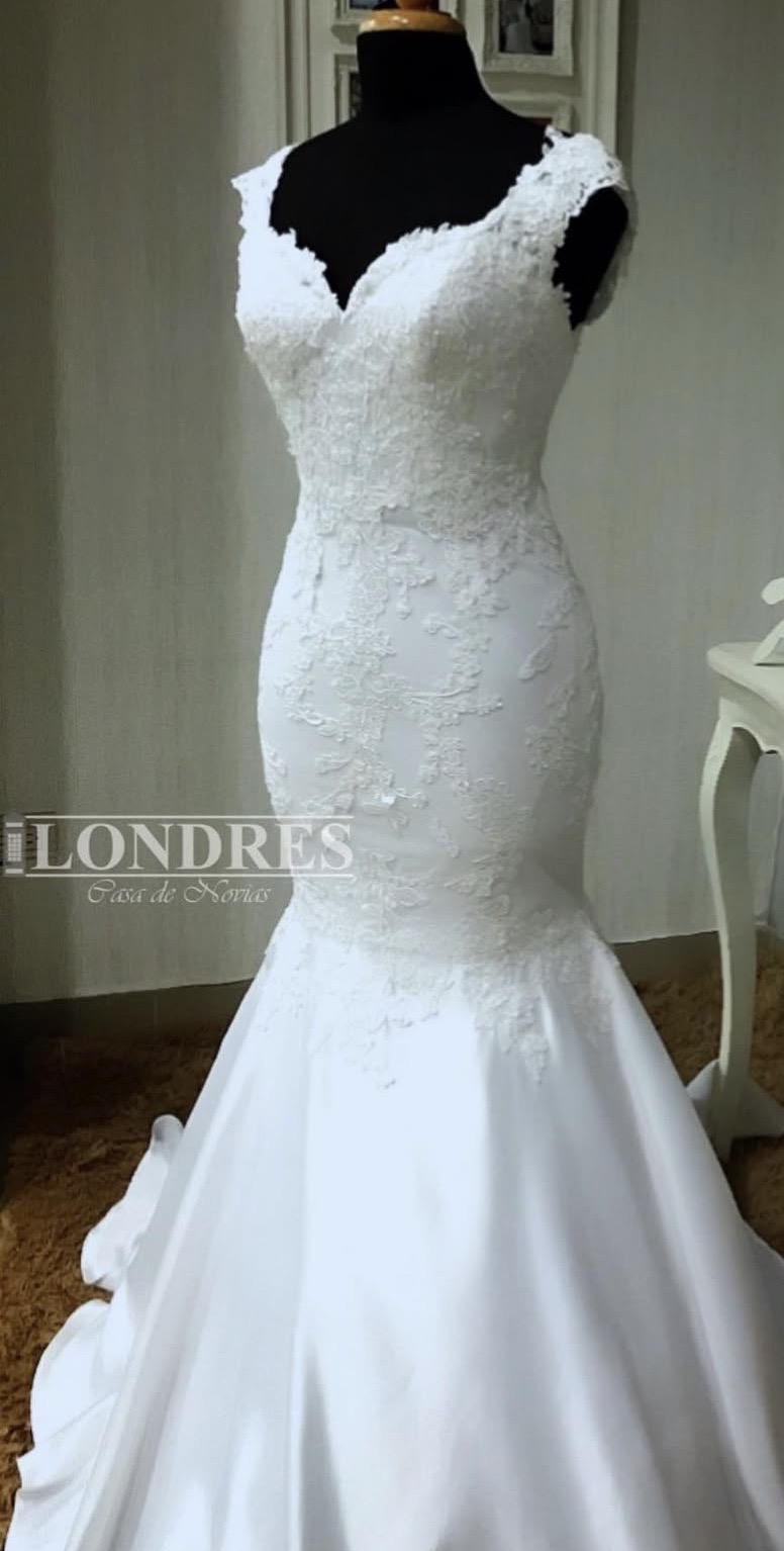 Vestido de novia sirena con falda de podesua