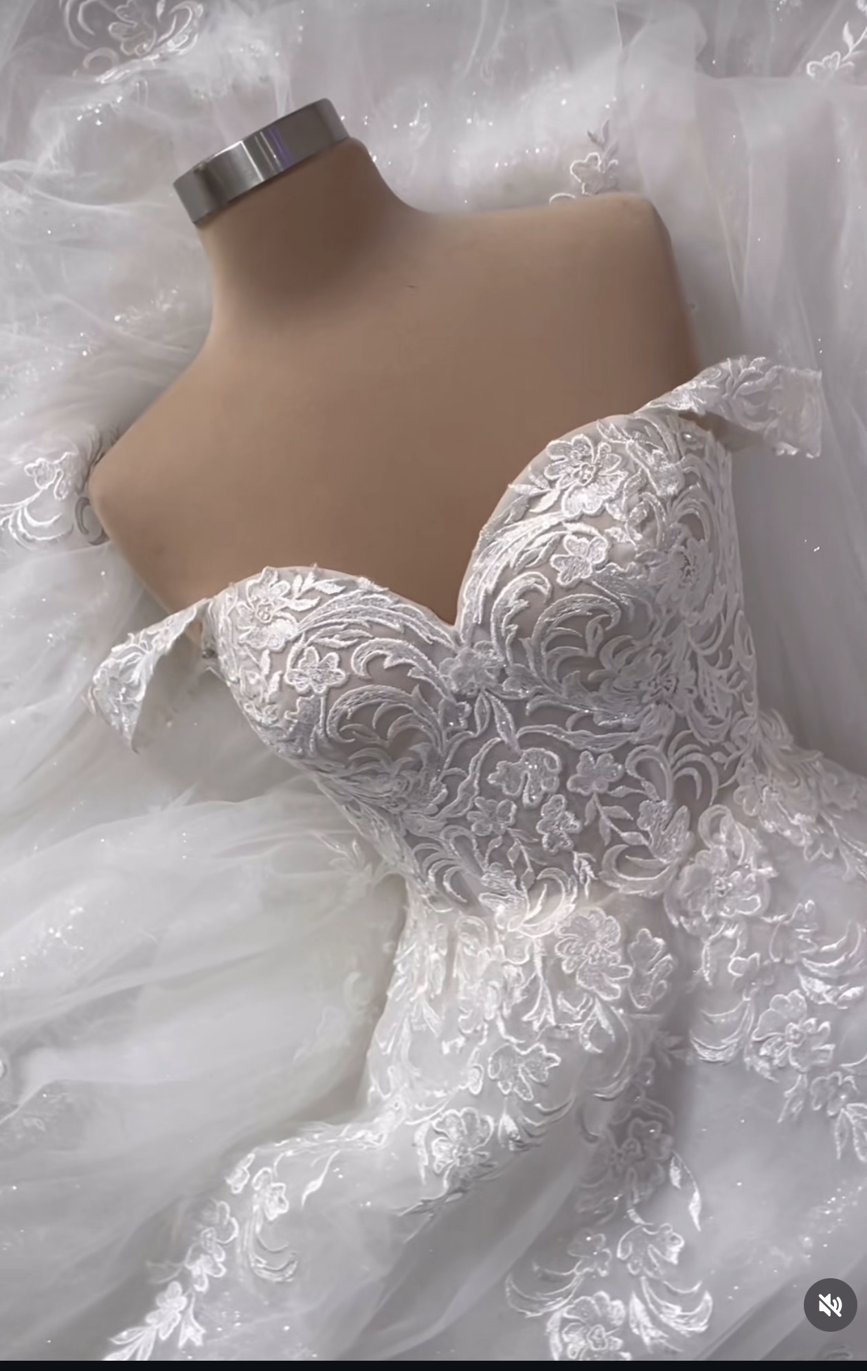 Vestido de novia princesa, falda sin frusen